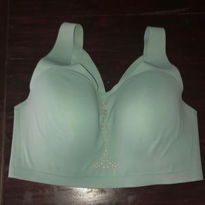34DDD Victoria secrets sports bra